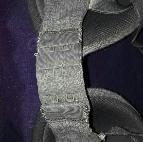 Summer Sale ☀️ Xhilaration convertible t-shirt bra - Picture 3 of 5